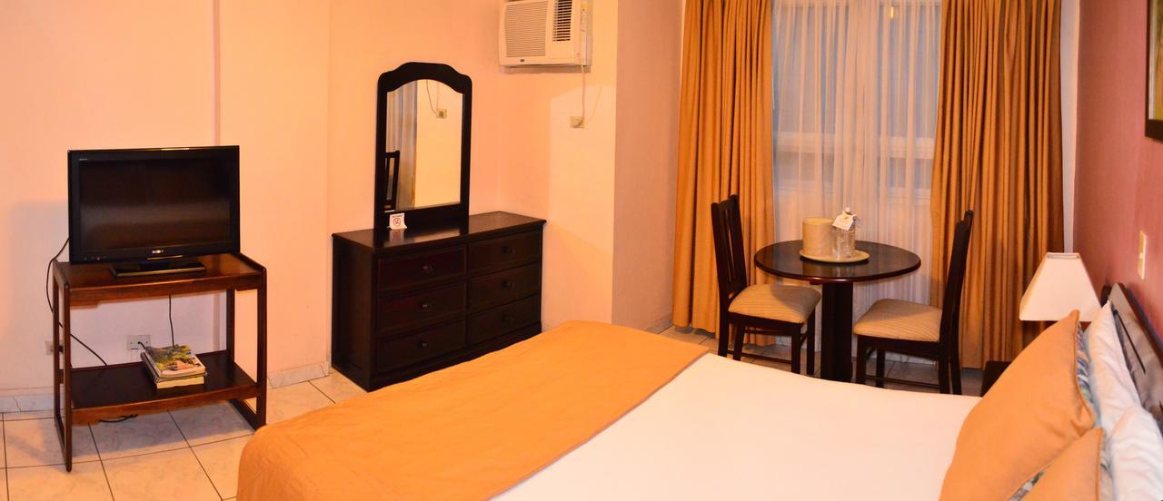 Hotel Ejecutivo San Pedro Sula Buitenkant foto